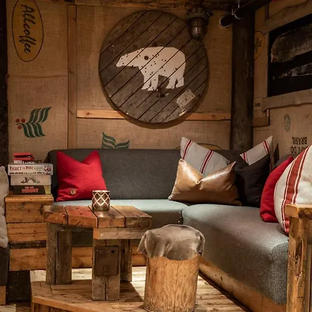 Отель Basecamp 4*