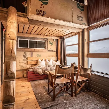 Basecamp 4*