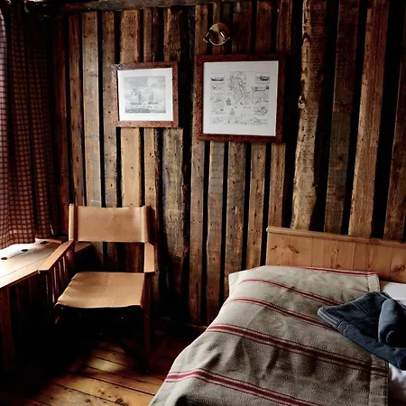 Отель Basecamp 4*