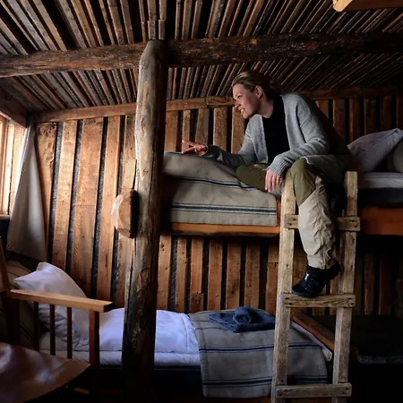 فندق بيس كامب لونغياربين