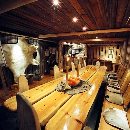 Basecamp Hotel 4*