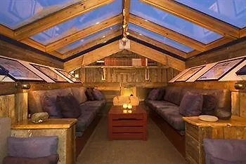 Basecamp Отель 4*