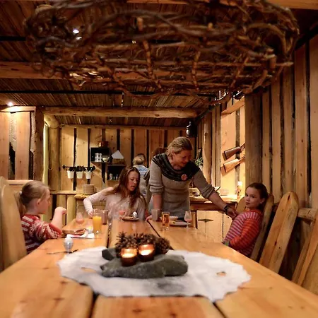 Hotel Basecamp Longyearbyen