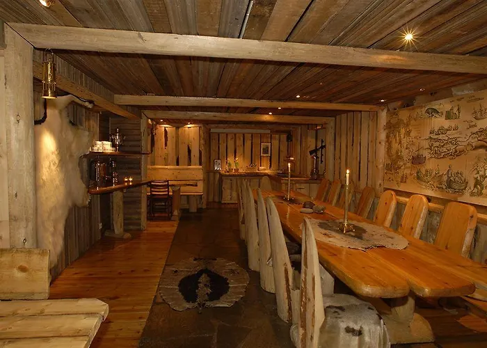 Basecamp Hotel Longyearbyen